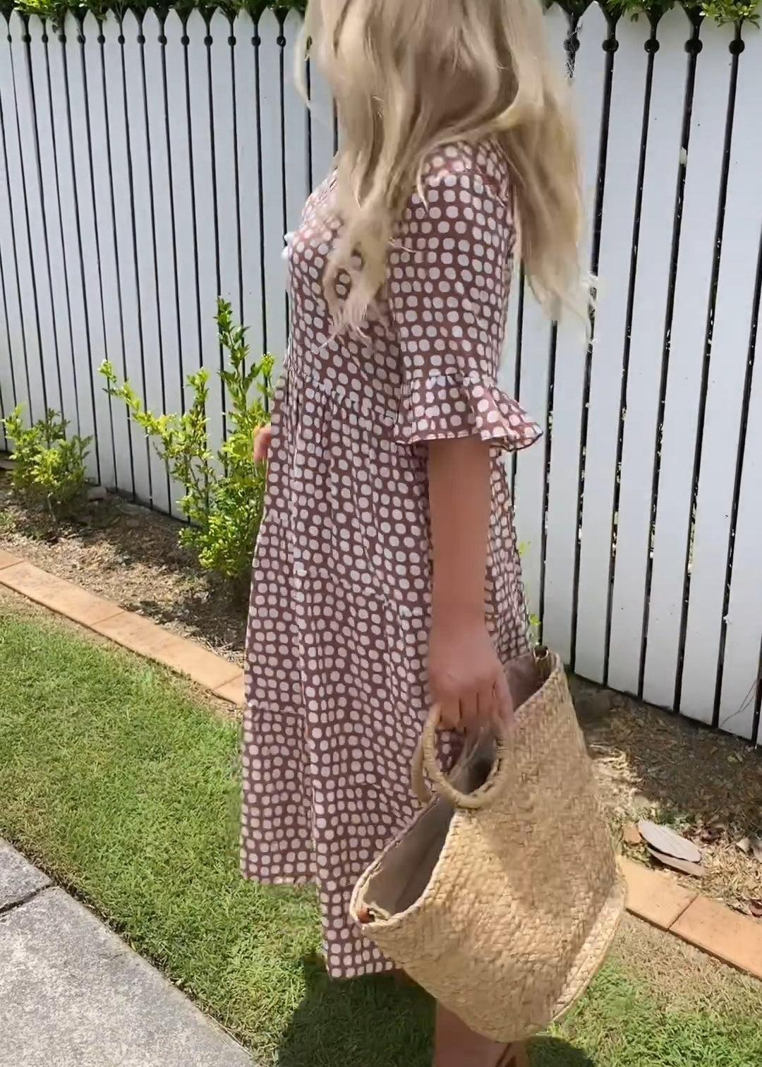 Nicola | Robe midi à manches courtes | Maya Deauville