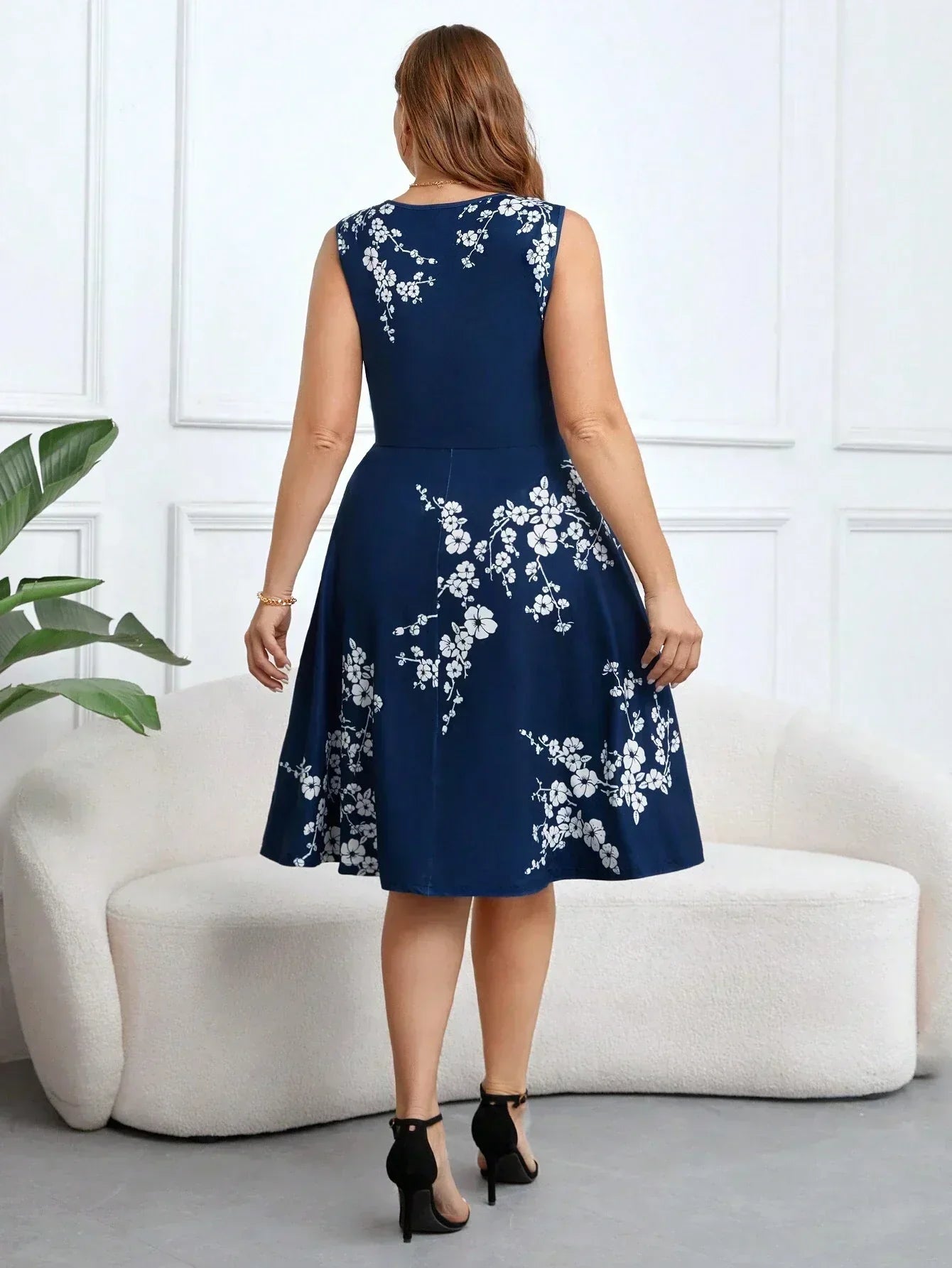 Danica | Robe Fleurie Enveloppante | Maya Deauville