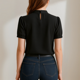Joséphine™ | Blouse noire élégante avec manches fendues | Maya Deauville