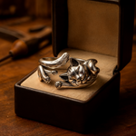 Marianne™ | Bague vintage avec motif chat | Maya Deauville