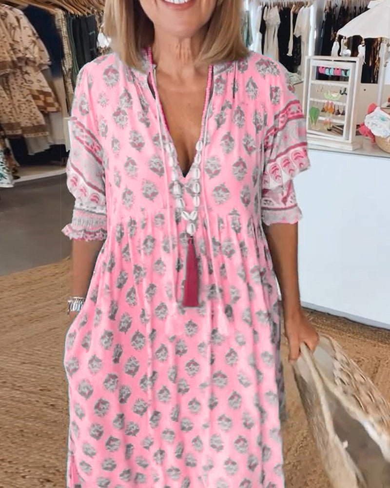 MANA | Robe midi florale chic à col en v | Maya Deauville