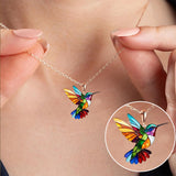 Collier ColibriLumière™ – Couleurs vibrantes & charme naturel | Maya Deauville