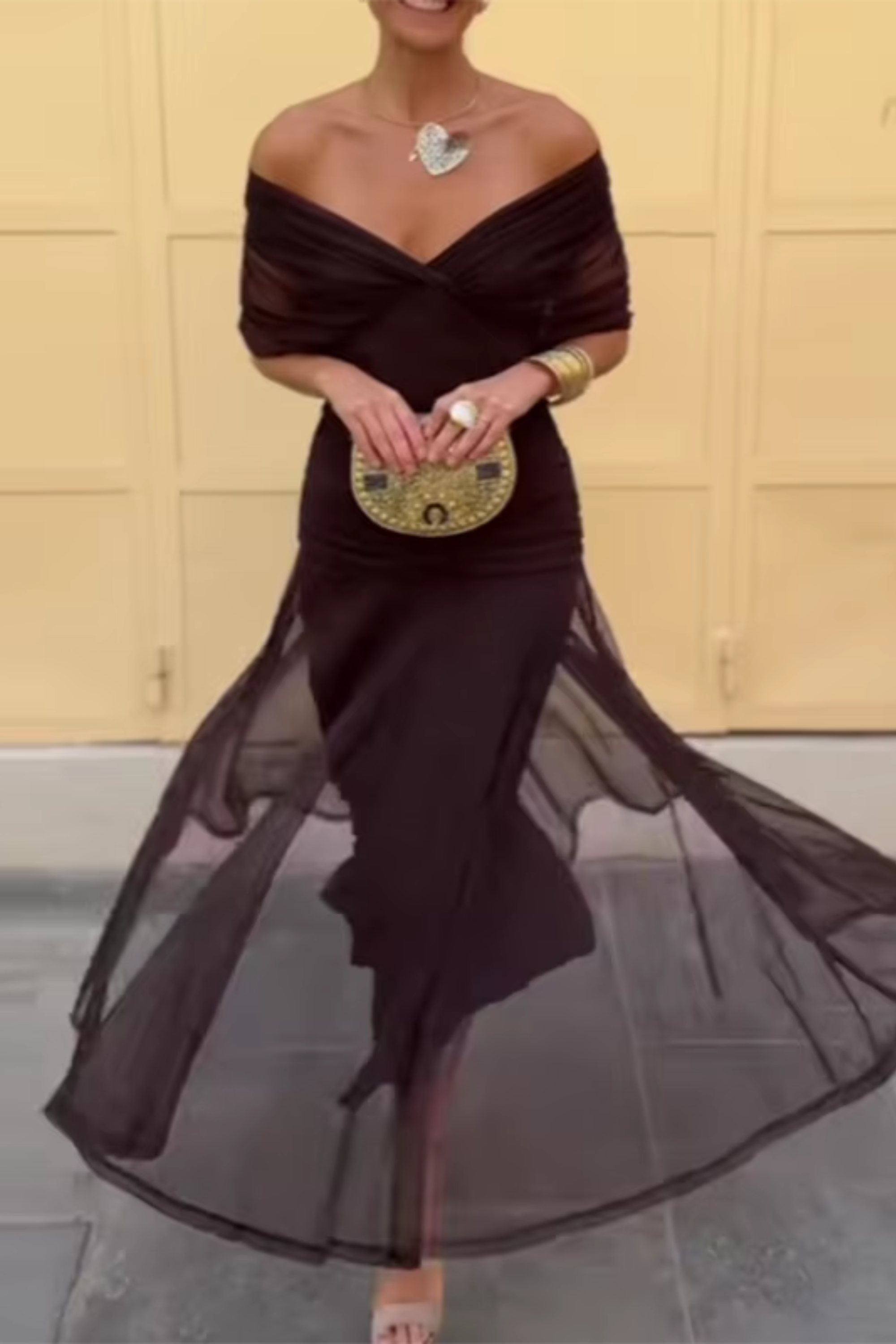 Louise™ | Robe Maxi de Fête Élégante à Col V | Maya Deauville