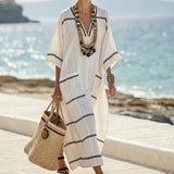 Robe Caftan "Victoire" aux Rayures Noires élégantes | Maya Deauville