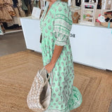 MANA | Robe midi florale chic à col en v | Maya Deauville