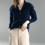 Margaux™ | Cardigan classique à boutons camel | Maya Deauville