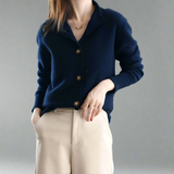 Margaux™ | Cardigan classique à boutons camel | Maya Deauville