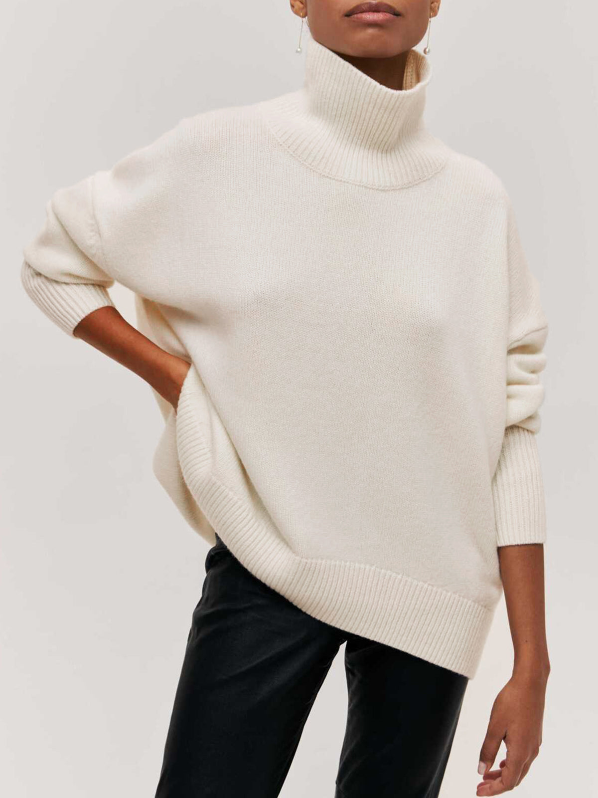 Cassie™ | Pull Col Roulé Oversize | Maya Deauville