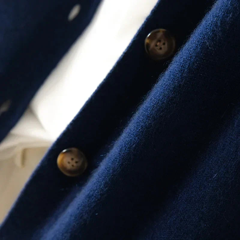 Margaux™ | Cardigan classique à boutons | Maya Deauville