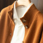 Margaux™ | Cardigan classique à boutons camel | Maya Deauville