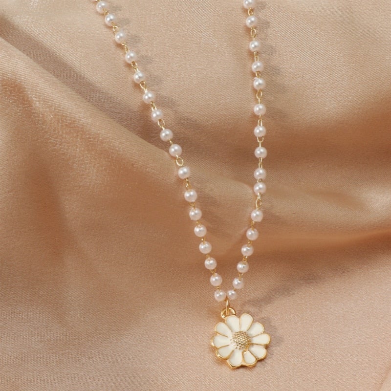 Collier Pendentif Marguerite avec Perle | Maya Deauville