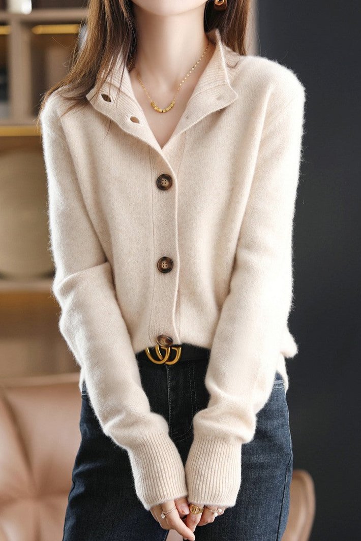Margaux™ | Cardigan classique à boutons | Maya Deauville