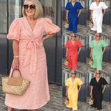 LYNORA | Robe midi élégante à encolure en v | Maya Deauville