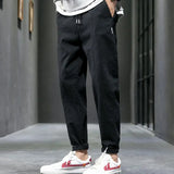 Pantalon jogger fuselé urbain | Maya Deauville