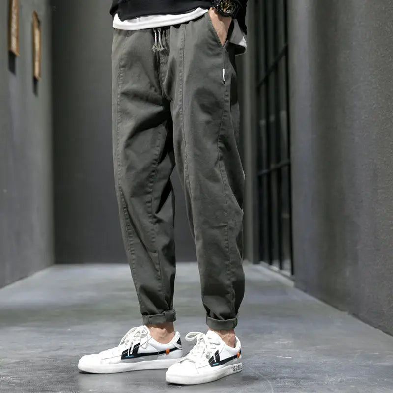 Pantalon jogger fuselé urbain | Maya Deauville