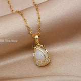Collier Pendentif élégant en Cristal Rose et Or | Maya Deauville