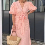 LYNORA | Robe midi élégante à encolure en v | Maya Deauville