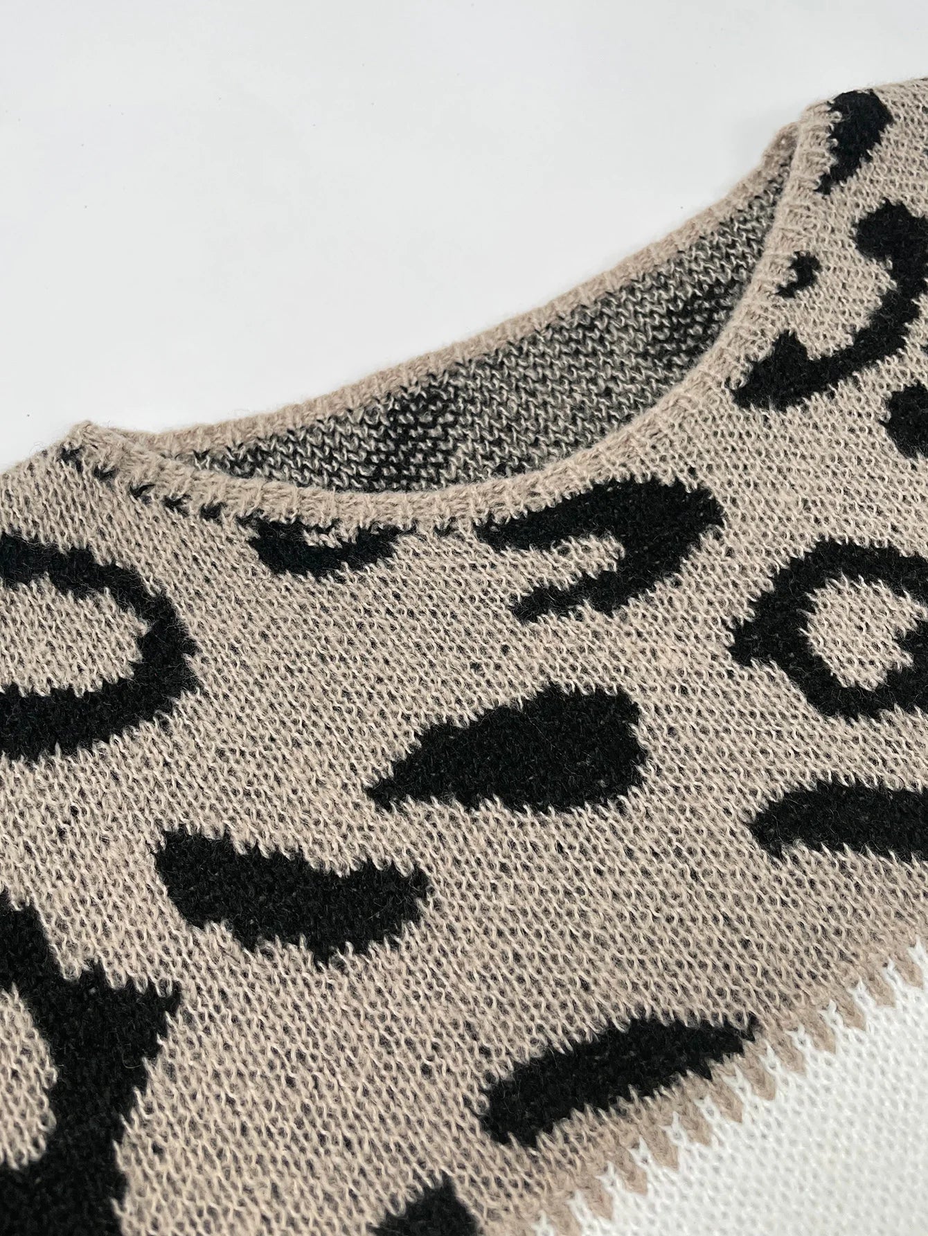 Clara™ | Pull en Maille Léopard Chic | Maya Deauville