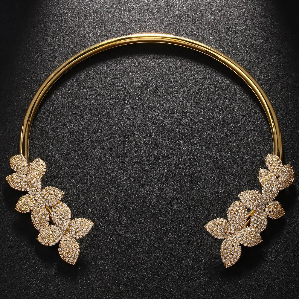 Collier élégant Fleur en Cristal | Maya Deauville