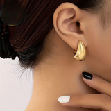 Carole™ – Boucles goutte élégantes intemporelles | Maya Deauville