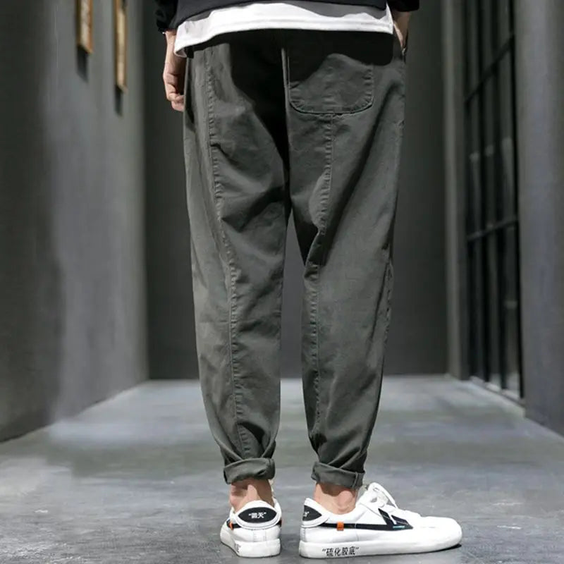 Pantalon jogger fuselé urbain | Maya Deauville