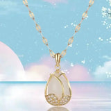 Collier Pendentif élégant en Cristal Rose et Or | Maya Deauville