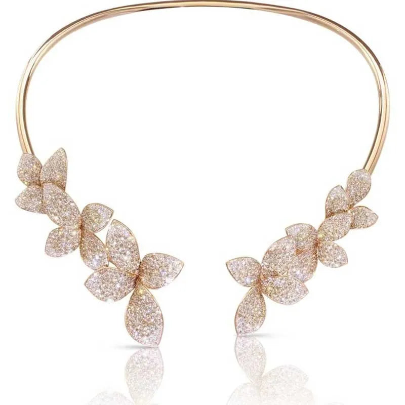 Collier élégant Fleur en Cristal | Maya Deauville
