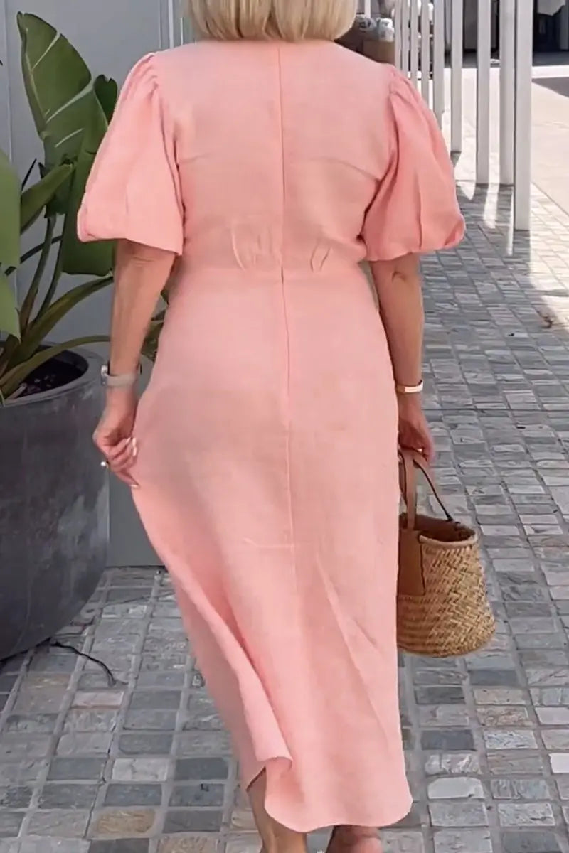 LYNORA | Robe midi élégante à encolure en v | Maya Deauville
