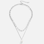 Collier élégant avec Perles Suspendues | Maya Deauville