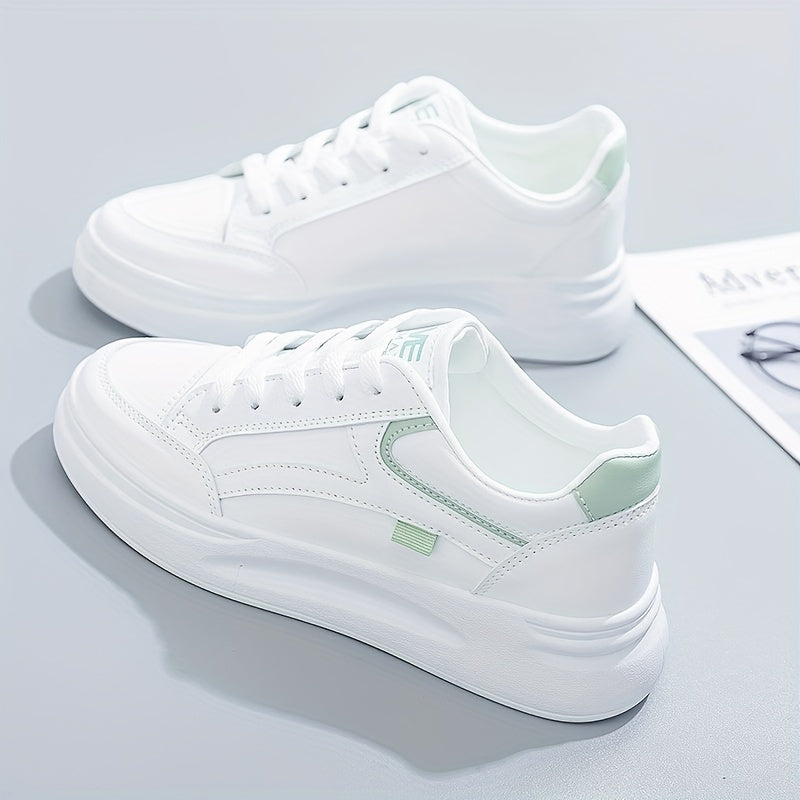 Baskets blanches chic confort léger | Maya Deauville
