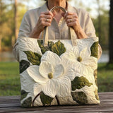 Sac cabas matelassé artisanal – lys blancs élégants