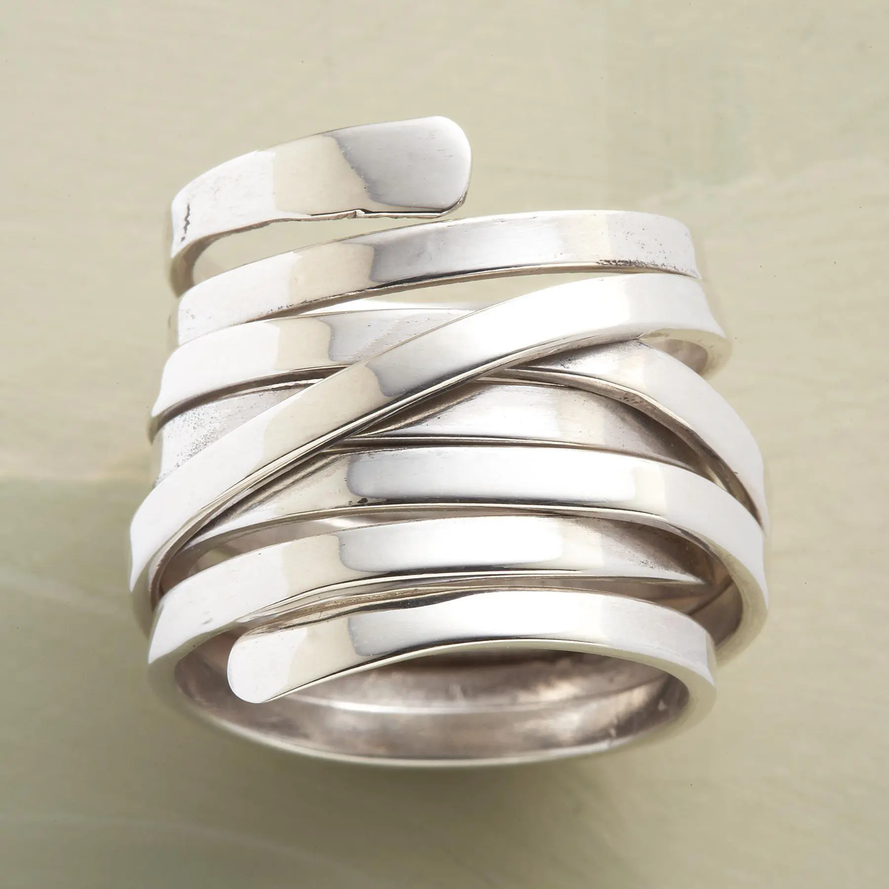 Élise™ – Élégance scintillante pour chaque fête | Maya Deauville
