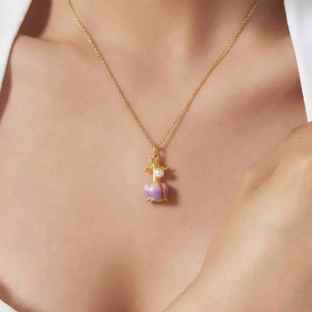 Collier Aurora Charm – La Fleur de l’Amour | Maya Deauville