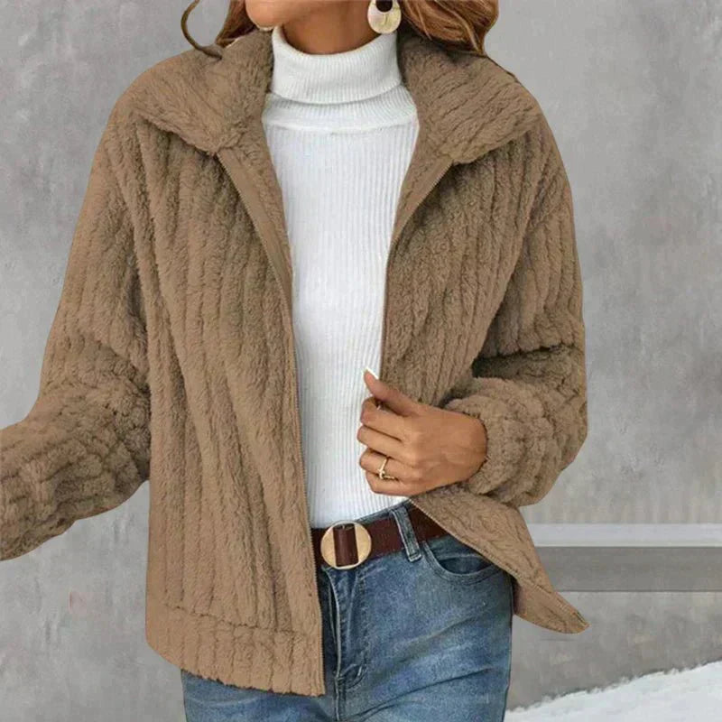 Mandy™ | Cardigan Stylé en Peluche | Maya Deauville